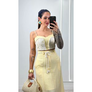 Conjunto Cropped Crochê e Saia Evasê - Amarelo