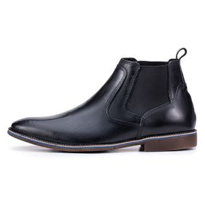 Bota social Paris em Couro Preto Kéffor 