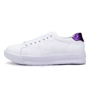 Tênis Feminino Flora Kéffor em Couro Branco e Violeta
