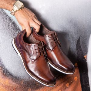 Sapato Oxford Casual Em Couro Marrom Brogue Confortável Play