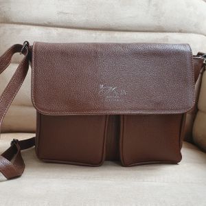 BOLSA COM DOIS BOLSOS EXTERNOS Couro Legítimo - Magia Bolsas e Acessórios