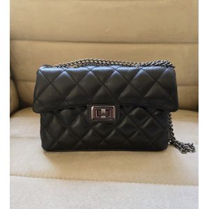 Bolsa Sofisticada com alça de corrente - Magia Bolsas e Acessórios