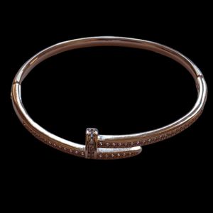 Bracelete Formato Prego com Zircônias - 1001B - MARINA JOIAS