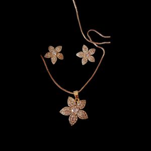 Conjunto de Gargantilha e Par de Brinco Flor de Zi... - MARINA JOIAS