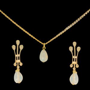 Conjunto folheado à ouro 18k Pedra Natural Opala ... - EFEITO NATURAL