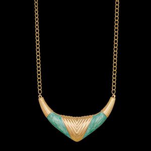Colar folheado a ouro,com resina - 119 - EFEITO NATURAL