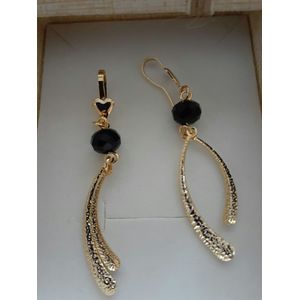 Brinco folheado a ouro 18k Pluma Black - 2539 - MARINA JOIAS