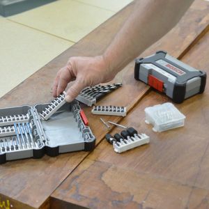 Caixa Plástica Modular Bosch Pick and Clic para Kits de Pontas e Brocas Impact Control, tamanho médio