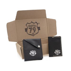 Kit Carteira Masculina Tricks e Porta Cartão Rústico RVIII COR Preto 