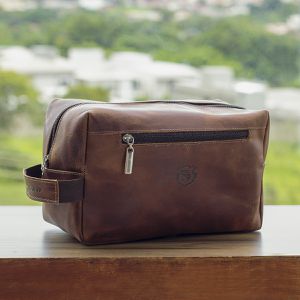  Nécessaire de Couro masculina Bolsa de mão MADRI ROTA79 cor Carvalho