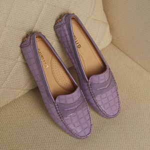 Mocassim Feminino Nice Em Couro Lavanda Savelli - SAVELLI CALÇADOS