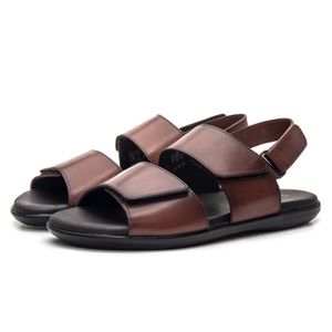 Sandália Masculina em Couro Pinhão Savelli - SAVELLI CALÇADOS
