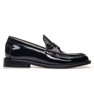 Sapato Feminino Victoria Em Couro Preto Savelli - SAVELLI CALÇADOS