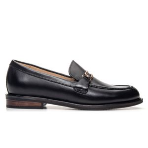 Sapato Feminino Victoria Em Couro Preto Savelli - SAVELLI CALÇADOS