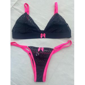 CONJUNTO RENDINHA C/ EÁSTICO PRETO C ALÇAS PINK