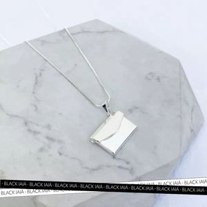 Colar Relicário Carta Personalizado Folheado em Prata 925