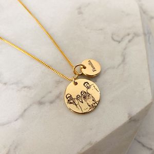 Colar Medalha M + P Personalizada Folheado em Ouro 18k