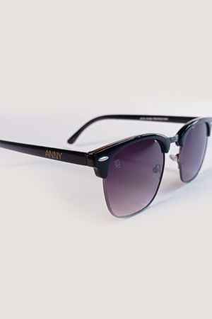 Óculos de Sol Feminino Elegância Retangular Preto ... - Use Anny