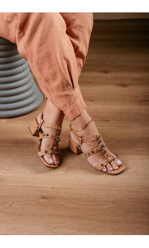 SANDÁLIA ENFEITES 5CM_239 - CARAMELO - 239- Carame... - Cordélia Store