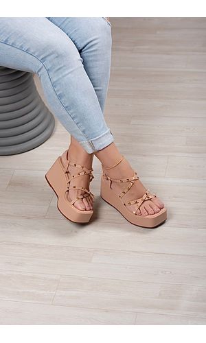 SANDÁLIA ANABELA PIRÂMIDE TIRAS CRUZADAS 10CM_509 ... - Cordélia Store