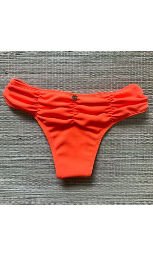 Hot Pants Drapeada Laranja Textura - DELLYUS