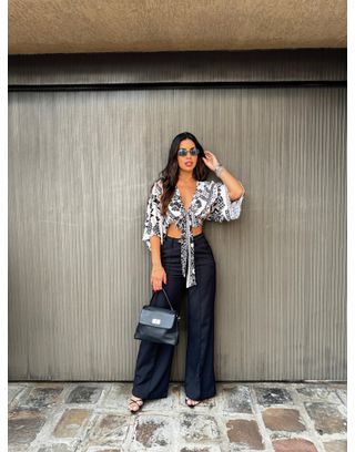 Blusa Camile Preta e Off - MHA VIANA STORE