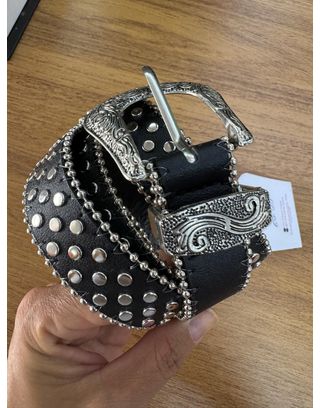 Cinto Preto Com Detalhes Prata - MHA VIANA STORE