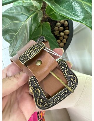 Cinto Marrom Com Fivela Detalhada - MHA VIANA STORE