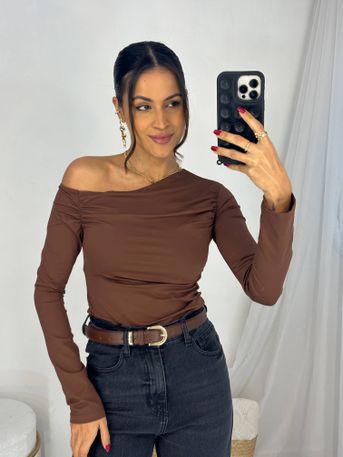Blusa Ombro a Ombro Thaly Marrom - SUBLIME 