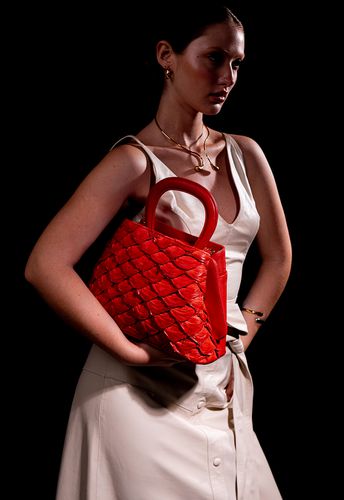 Bolsa Iara Scarlet Pirarucu