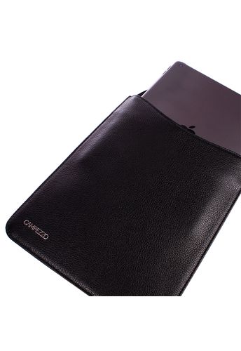 Case Gates Couro Preto