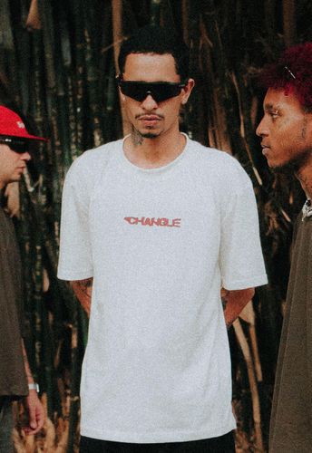Camiseta Renovation - Make Peace