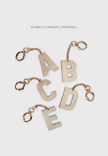 Charm Letra Ouro
