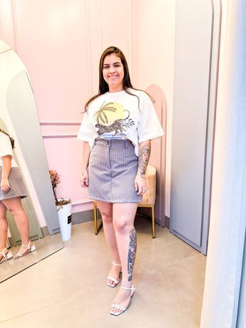 Short Saia listra Plus Cinza - 2248 - Rebeca Azevedo