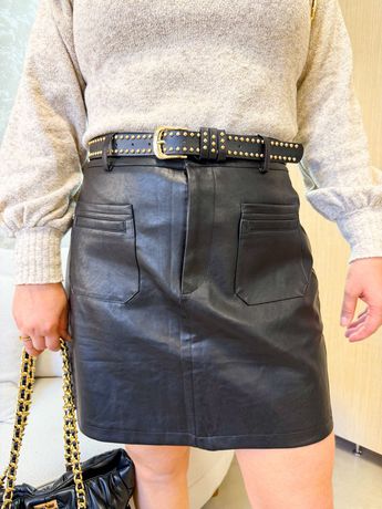 Saia Courino Daniela - 3042 - Rebeca Azevedo