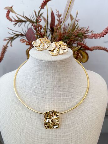 Conjunto Colar e Brinco Dourado Amassadinho - 4073 - Rebeca Azevedo