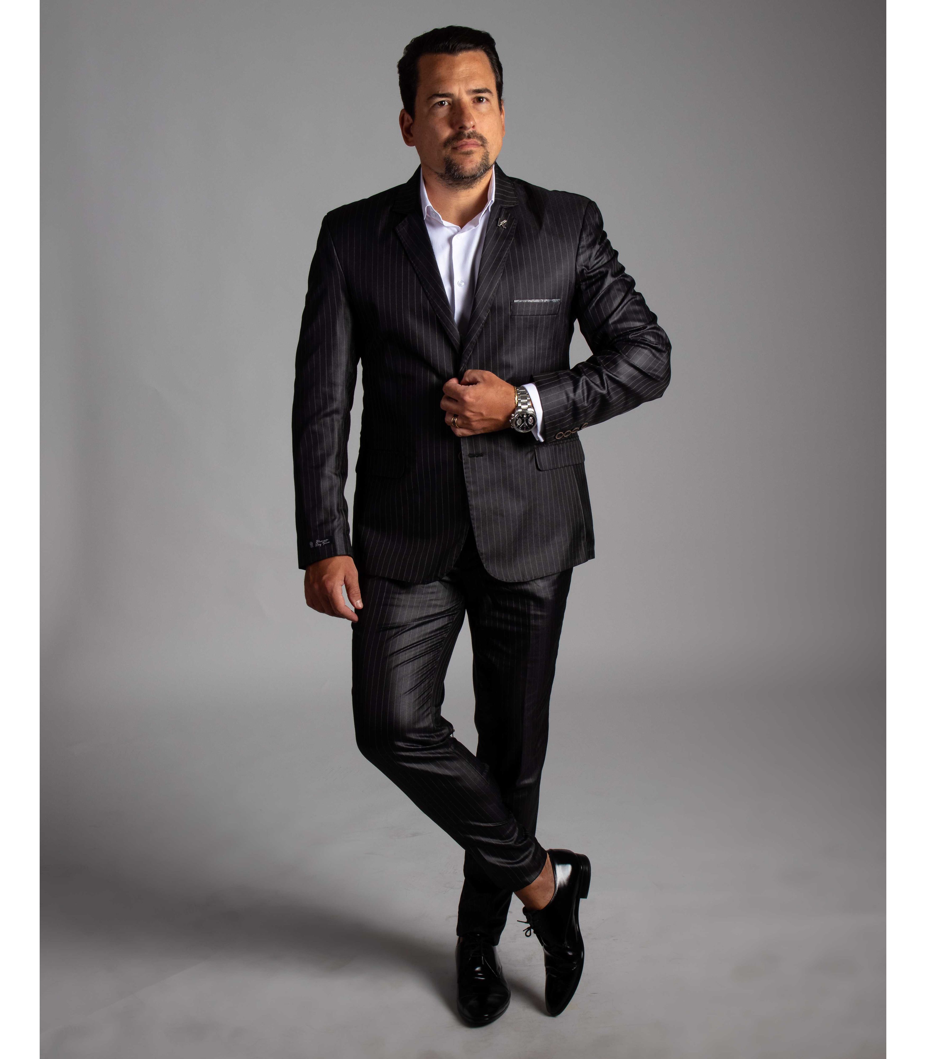 Costume Preto Risca de Giz Slim em Poliviscose - K... - King Ternos