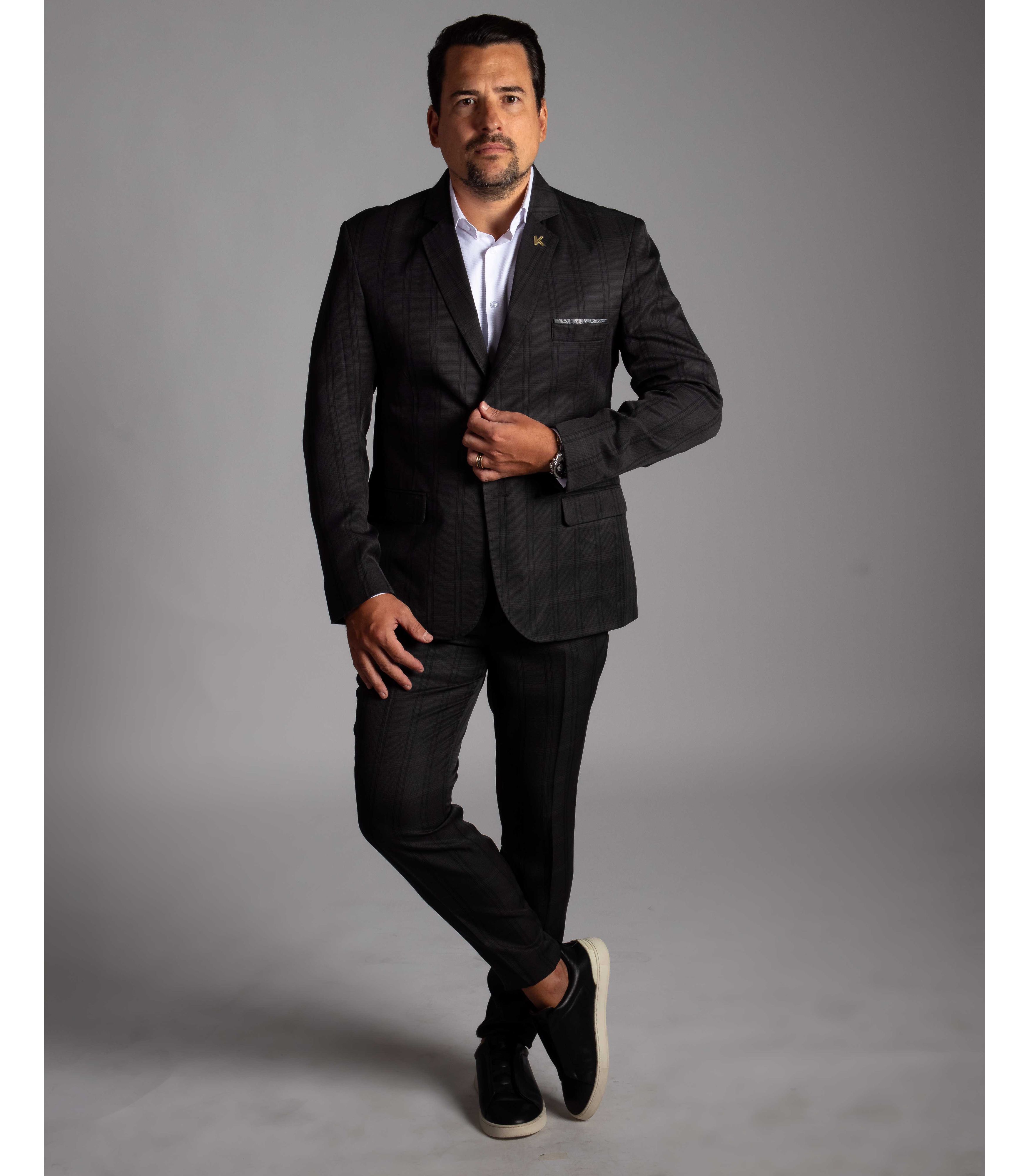 Costume Preto Slim em Poliviscose Premium - Coleçã... - King Ternos