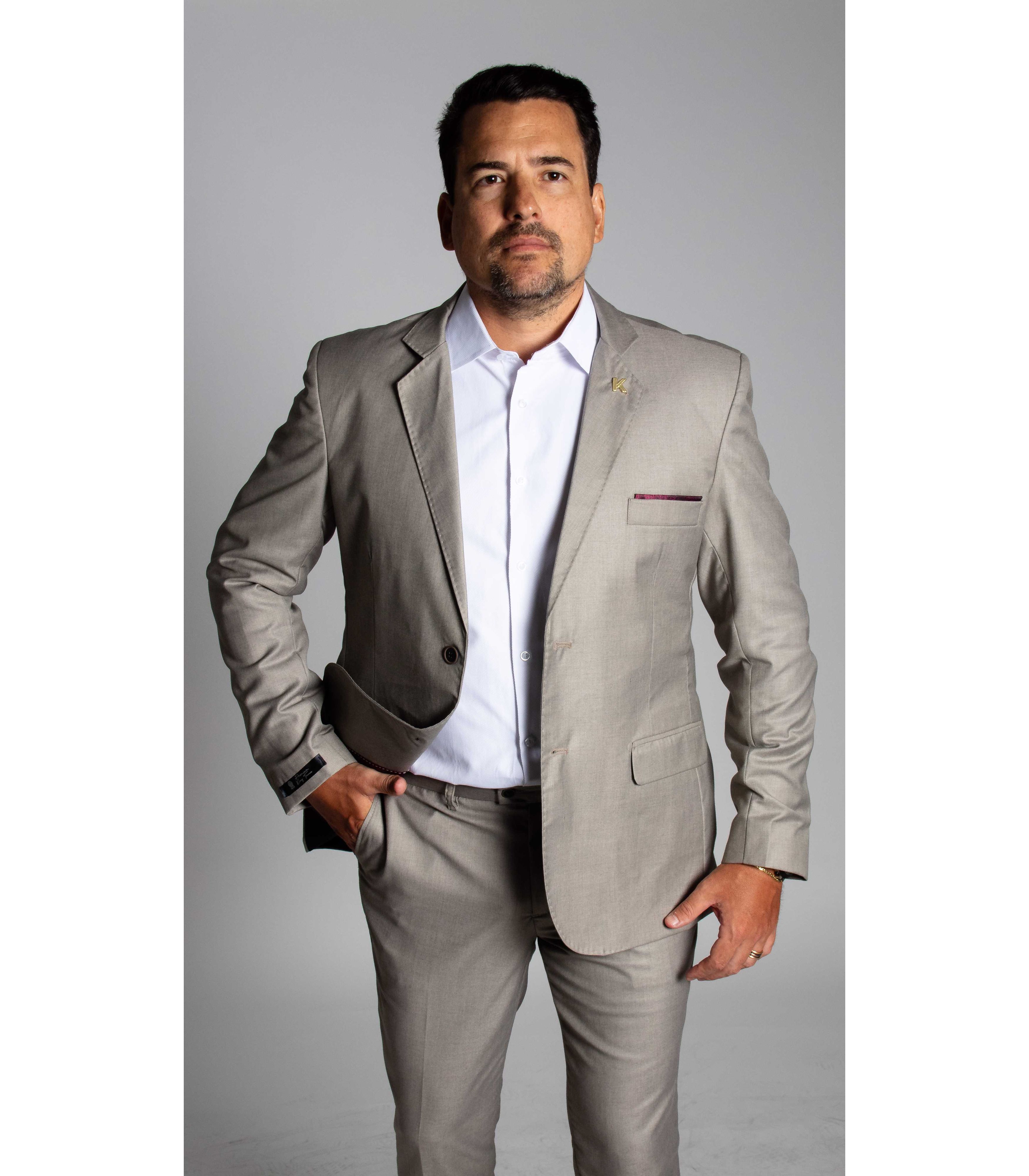 Costume Caqui Slim em Poliviscose - Coleção Tropic... - King Ternos