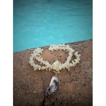 Choker de Pedras Naturais com Pingente de Concha M... - JOYCE PRADO