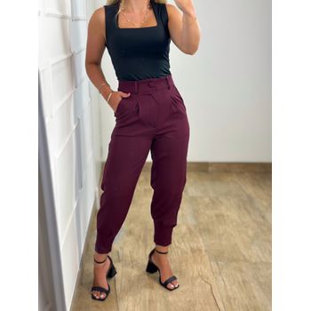 Calça Cenoura Alfaiataria Vinho