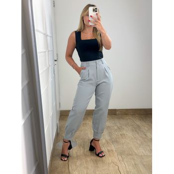 Calça Cenoura Alfaiataria Cinza