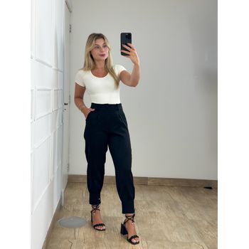 Calça Cenoura Alfaiataria Preta