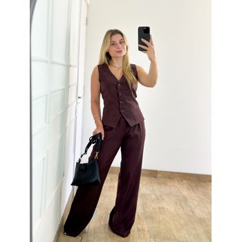 Conjunto Alfaiataria Calça e Colete Bordô