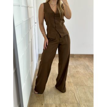 Conjunto Alfaiataria Calça e Colete Marrom