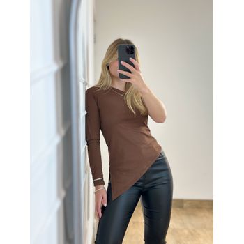 Blusa Assimétrica Marrom