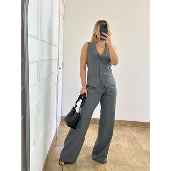 Conjunto Alfaiataria Calça e Colete Cinza