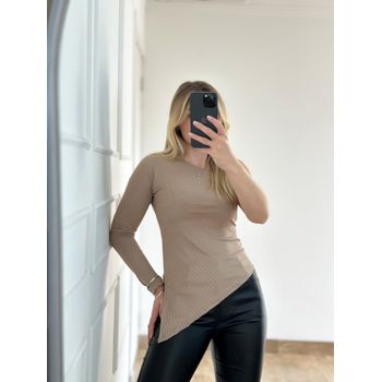 Blusa Assimétrica Nude