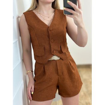 Conjunto Short e Colete Marrom