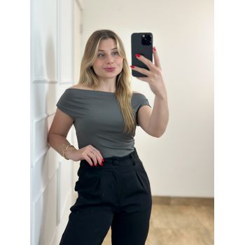 Blusa Poliamida Ombro a Ombro Chumbo